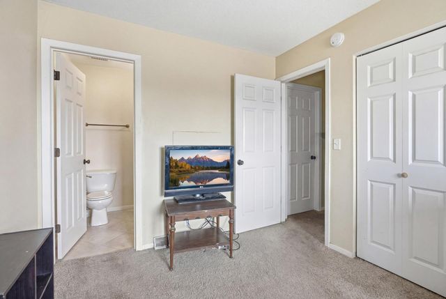 2269 11th Avenue E, North Saint Paul, MN 55109