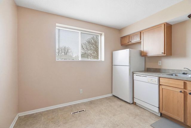 2269 11th Avenue E, North Saint Paul, MN 55109