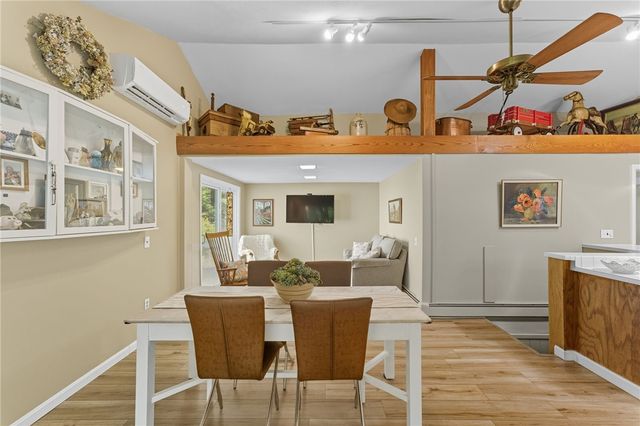 11 Observatory Road, Warwick, RI 02888