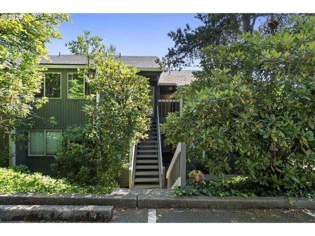 44 EAGLE CREST Dr 19, Lake Oswego, OR 97035