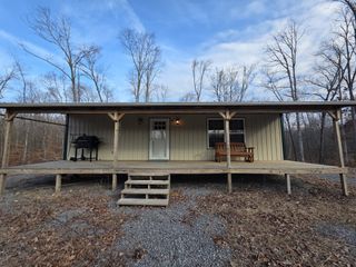 617 Pleasant Hill Cemetery Ln, Gainesboro, TN 38562