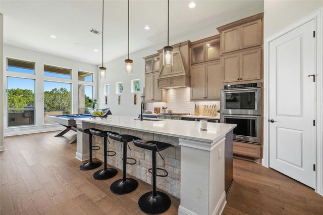 19612 Serenity LN, Lago Vista, TX 78645