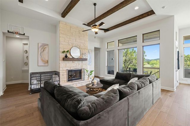 19612 Serenity LN, Lago Vista, TX 78645