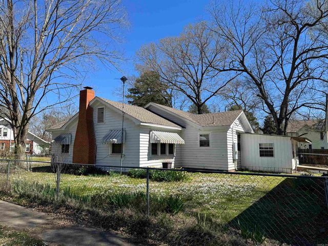 309 W Pike Street, Des Arc, AR 72040