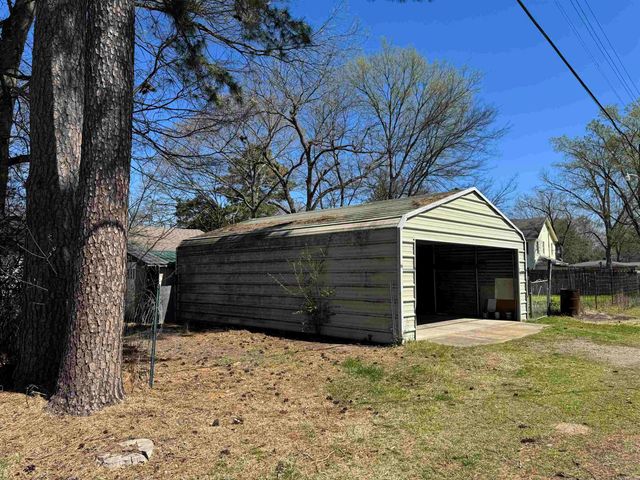 309 W Pike Street, Des Arc, AR 72040