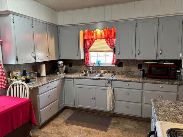 309 W Pike Street, Des Arc, AR 72040