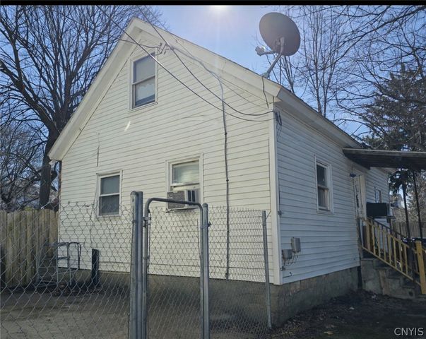 200 Markland Avenue 2, Syracuse, NY 13207