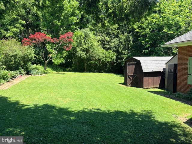 1939 WILLOW STREET PIKE, Lancaster, PA 17602