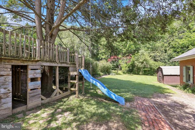1939 WILLOW STREET PIKE, Lancaster, PA 17602