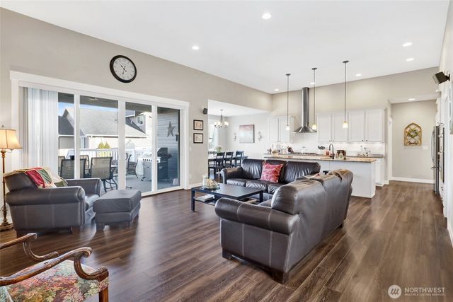 2738 Jenjar Avenue, Ferndale, WA 98248