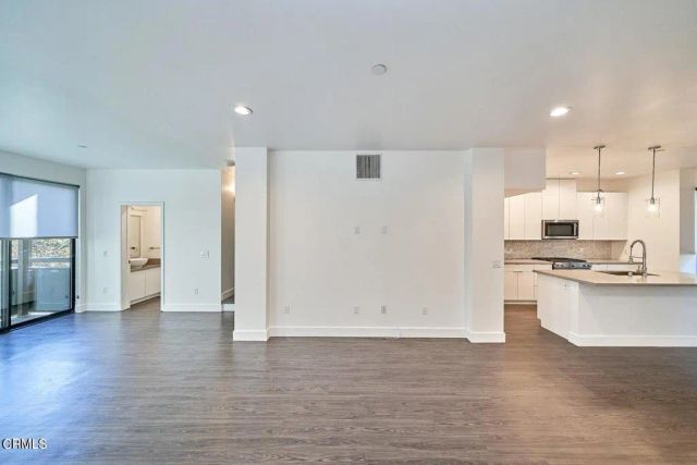 4201 Pennsylvania Avenue C2, Glendale, CA 91214