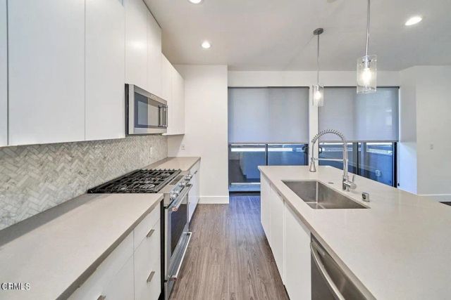 4201 Pennsylvania Avenue C2, Glendale, CA 91214