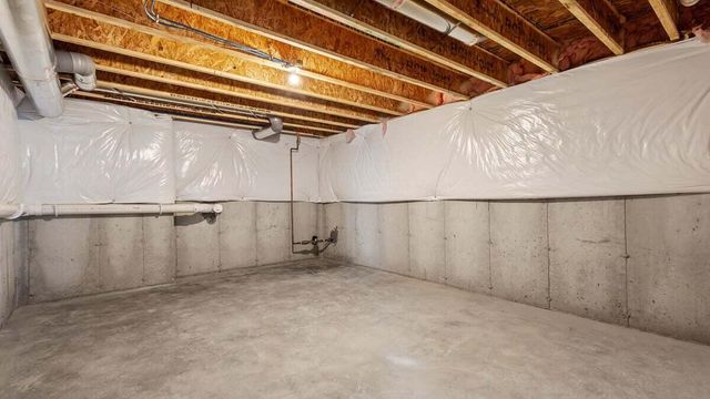 7658 W 106th Place, Crown Point, IN 46307