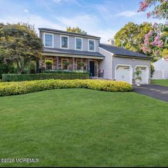 7 Alvord Street, Oakhurst, NJ 07755