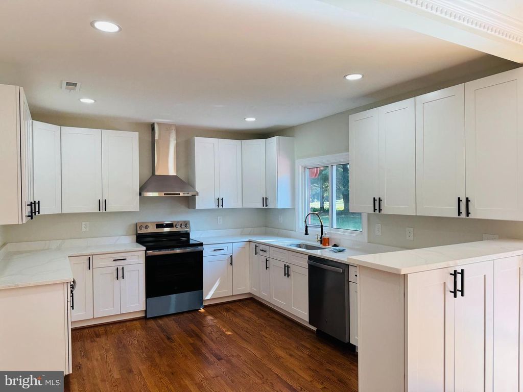 22350 FLINTRIDGE DR, Brookeville, MD 20833
