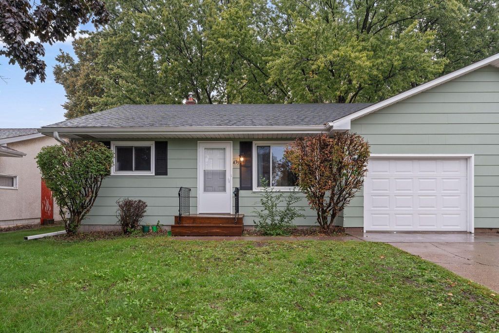 441 Skillman Avenue E, Maplewood, MN 55117 — photo 2