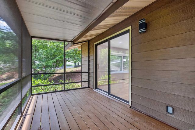 9 Gava Lane, Hot Springs Village, AR 71909