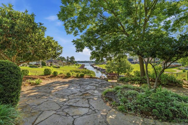 18823 W Cool Breeze Lane, Montgomery, TX 77356