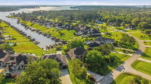 18823 W Cool Breeze Lane, Montgomery, TX 77356