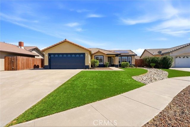 702 Montecito Court, Lemoore, CA 93245