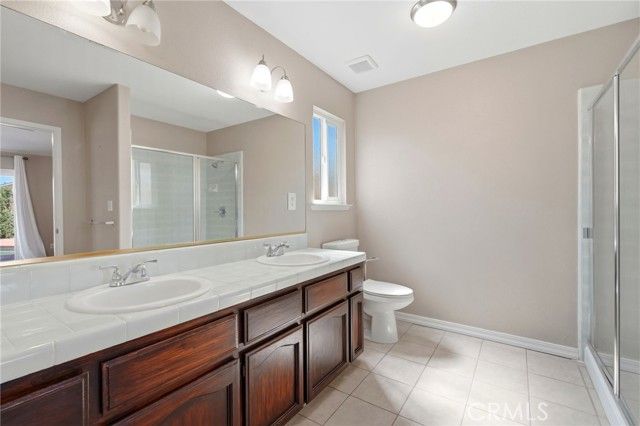 702 Montecito Court, Lemoore, CA 93245