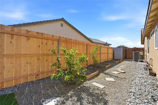 702 Montecito Court, Lemoore, CA 93245