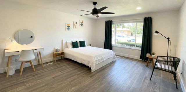 725 W Rialto Avenue, Fresno, CA 93705