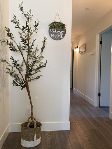 725 W Rialto Avenue, Fresno, CA 93705