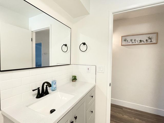 725 W Rialto Avenue, Fresno, CA 93705