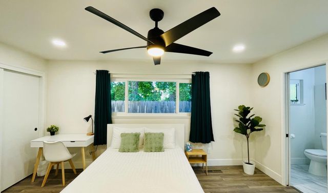 725 W Rialto Avenue, Fresno, CA 93705