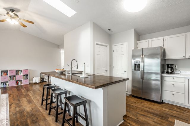 10236 Chamomile Court, Noblesville, IN 46060