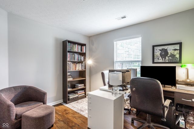 10236 Chamomile Court, Noblesville, IN 46060