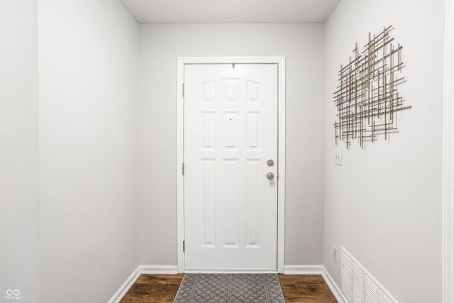 10236 Chamomile Court, Noblesville, IN 46060