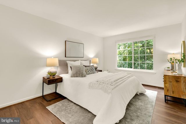 10224 FAIRE COMMONS CT, Burke, VA 22015