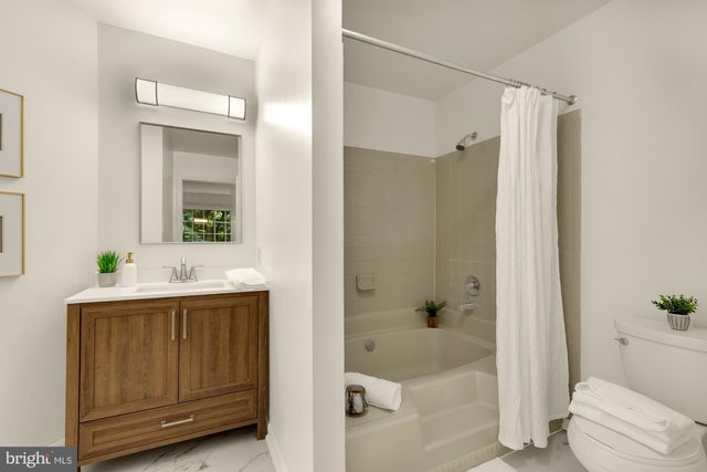 10224 FAIRE COMMONS CT, Burke, VA 22015