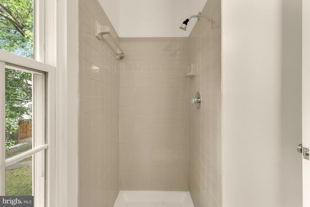 10224 FAIRE COMMONS CT, Burke, VA 22015