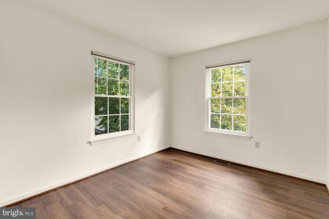 10224 FAIRE COMMONS CT, Burke, VA 22015
