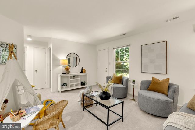 10224 FAIRE COMMONS CT, Burke, VA 22015