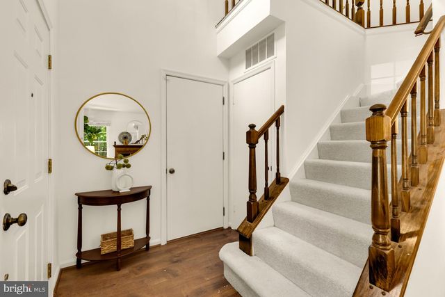 10224 FAIRE COMMONS CT, Burke, VA 22015