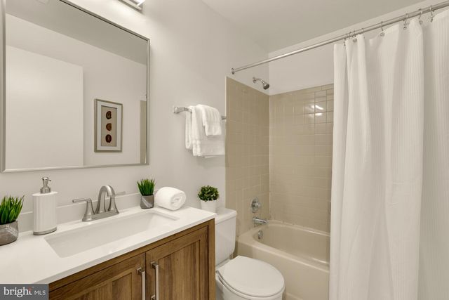 10224 FAIRE COMMONS CT, Burke, VA 22015