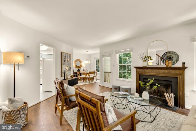 10224 FAIRE COMMONS CT, Burke, VA 22015