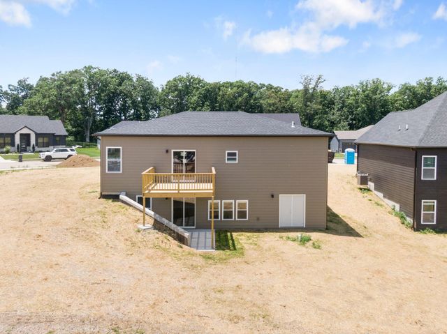 404 SUGARBERRY DR, Columbia, MO 65201
