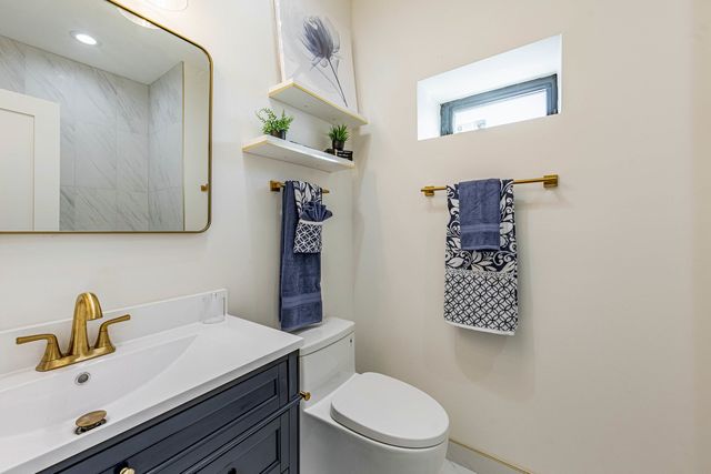 3530 W Van Buren Street, Chicago, IL 60624