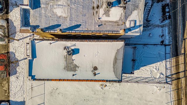 3530 W Van Buren Street, Chicago, IL 60624