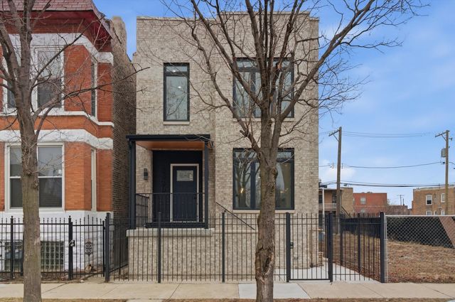3530 W Van Buren Street, Chicago, IL 60624