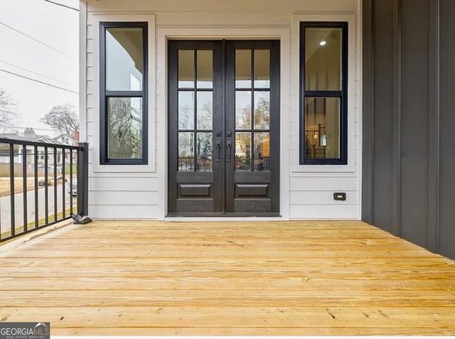 727 Cascade Avenue SW, Atlanta, GA 30310