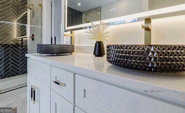 727 Cascade Avenue SW, Atlanta, GA 30310