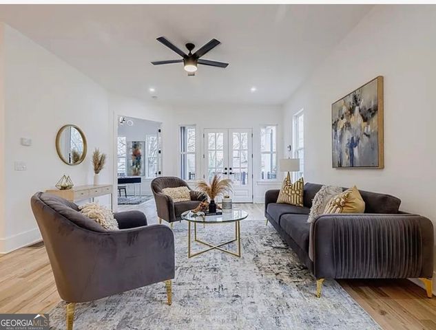 727 Cascade Avenue SW, Atlanta, GA 30310