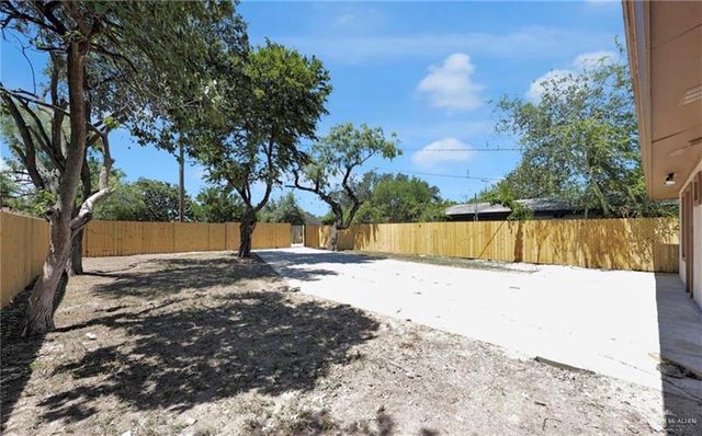 1110 E Lovett Street, Edinburg, TX 78541
