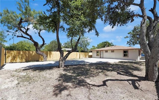 1110 E Lovett Street, Edinburg, TX 78541